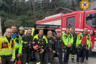 Resta bloccata al Muzzerone: salvata dai soccorritori