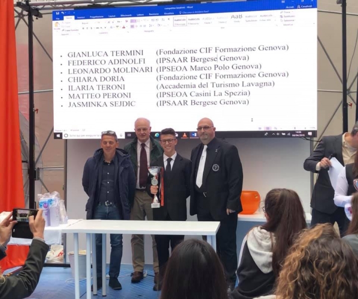 Al &quot;Miglior Bio Drink&quot; a Genova Matteo Peroni (IPSSEOA G. Casini) vince il primo premio