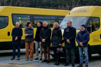 5 scuolabus ibridi per i Comuni dell&#039;area protetta delle Cinque Terre