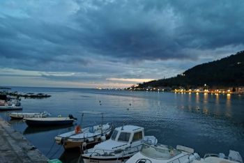 Allerta meteo arancione, stabilimenti balneari e spiagge off-limits nel comune di Ameglia