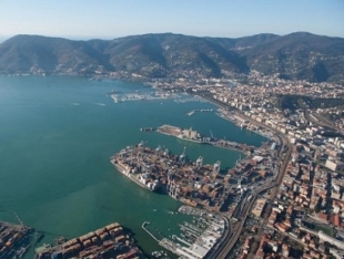 Porto, CGIL: “La sfida è coniugare ambiente, sviluppo e qualità del lavoro&quot;