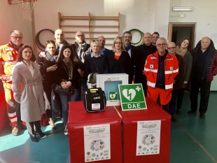 Sarzana, un defibrillatore per la scuola di Santa Caterina