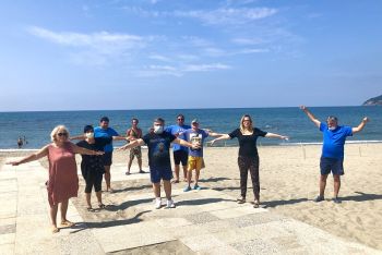 A Marinella apre la spiaggia dedicata a persone con bisogni speciali