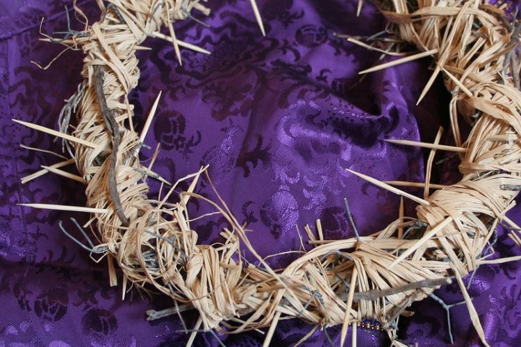 Pasqua, il messaggio del vescovo Palletti: “Essere tutti artigiani di pace”