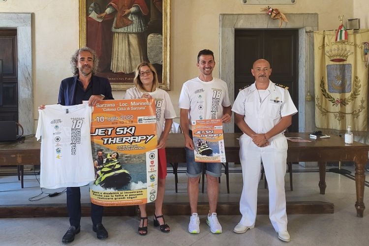 Jet Ski Terapy a Marinella il 9 ed il 10 luglio con il campione del mondo Fabio Incorvaia