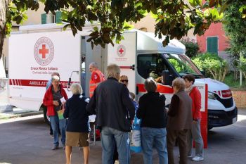 Visite mediche gratuite a Migliarina, arriva l'ambulatorio mobile della Croce Rossa