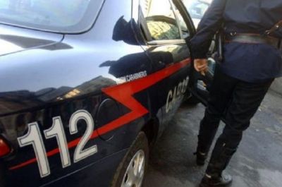 I furti, poi le offese e la violenza contro i Carabinieri: nei guai quattro giovani francesi