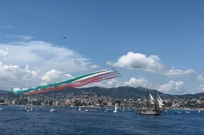 La nave più bella del mondo lascia il porto di Genova, inizia oggi il tour di due anni della Nave Amerigo Vespucci