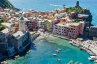 Divieto di balneazione in un tratto di mare a Vernazza