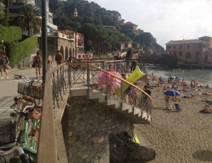 Passeggiata della Pietra, aperta la nuova scalinata di accesso alla spiaggia