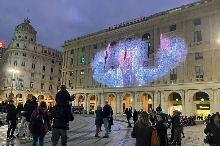 La Liguria rende omaggio a Gianluca Vialli con un video proiettato sul palazzo della Regione