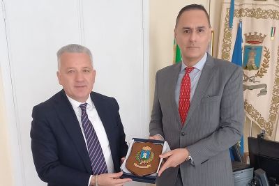 Il sindaco della Spezia ha incontrato il console generale della Repubblica del Perù a Genova 