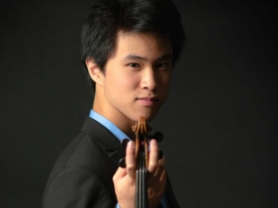 Sul palco di Carro il violinista diciottenne vincitore del Premio Paganini