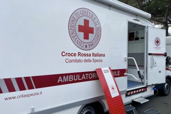 Visite mediche gratuite a Pitelli, arriva l'ambulatorio mobile della Croce Rossa