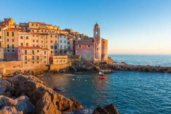 La chiesa di San Giorgio a Tellaro momentaneamente in testa al concorso FAI &quot;I luoghi del cuore&quot;