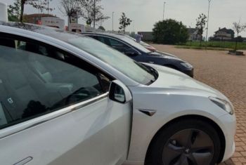 Tesla arriva a Sarzana con una stazione Supercharger