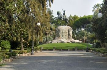 La Spezia aderisce a M&#039;illumino di meno e &quot;spegne&quot; il monumento a Garibaldi