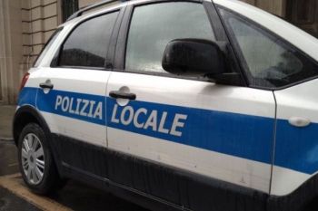 Polizia Locale scopre casa d&#039;appuntamenti. 47enne denunciata per favoreggiamento e sfruttamento prostituzione