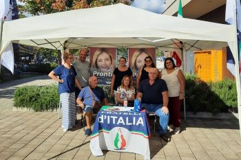 I gazebo di Fratelli d&#039;Italia nel fine settimana