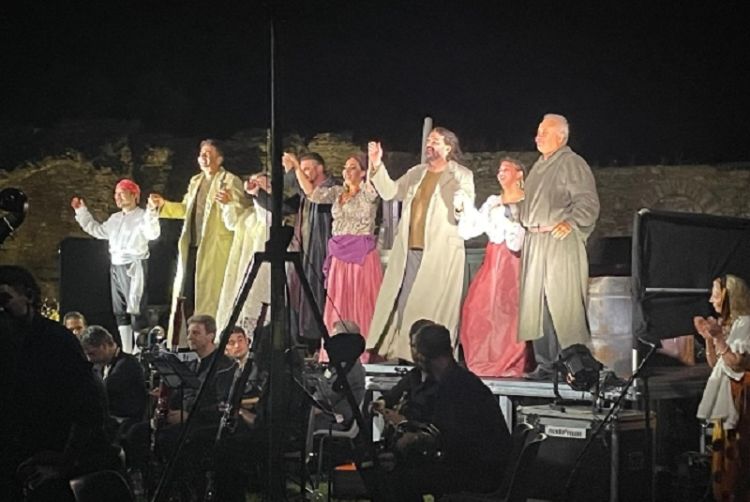 Successo per &quot;Il Trovatore&quot; all&#039;Anfiteatro romano di Luni