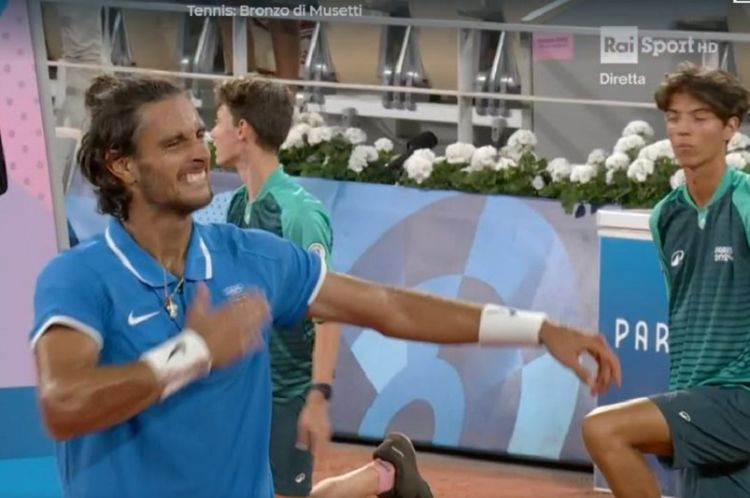 Storico bronzo olimpico di Musetti nel tennis, sull'asse Carrara - La Spezia