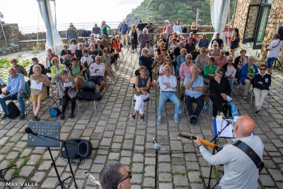 Riomaggiore, ecco la seconda edizione de “Lo sguardo di Telemaco” dedicata a “Le cose”