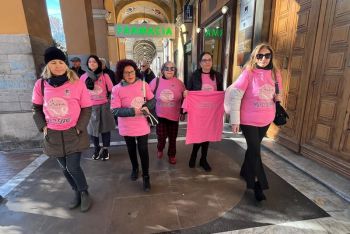 &quot;Passo di donna&quot;, la passeggiata contro la violenza sulle donne