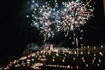 Si riaccende la magia del Presepe di Manarola