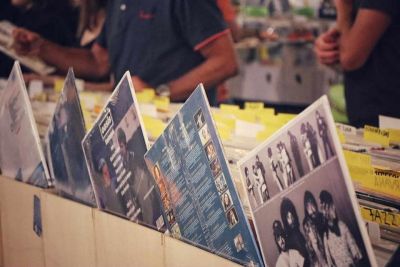 Per gli appassionati del vinile, appuntamento a Sarzana per la Fiera del disco