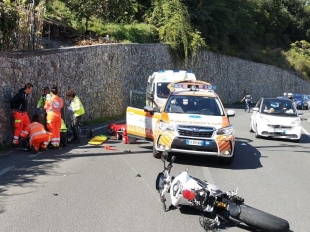 Ancora incidenti in viale Fieschi, giornata di rallentamenti e disagi