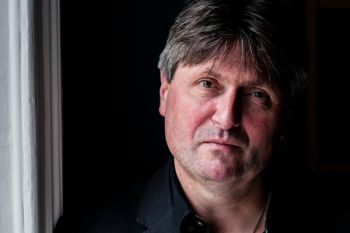 Il Premio LericiPea &quot;Anglolirugia&quot; 2022 al grande poeta inglese Simon Armitage