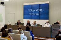 Contrasto alla violenza di genere: premiate oggi le classi che hanno realizzato i progetti “Help” e l’ “Iter della violenza”