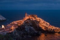 Madonna Bianca, dopo due anni Porto Venere torna ad essere illuminato dai &quot;padelloni&quot;