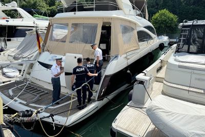 Sequestrato uno yacht di 22 metri per contrabbando doganale ed evasione dell&#039;IVA