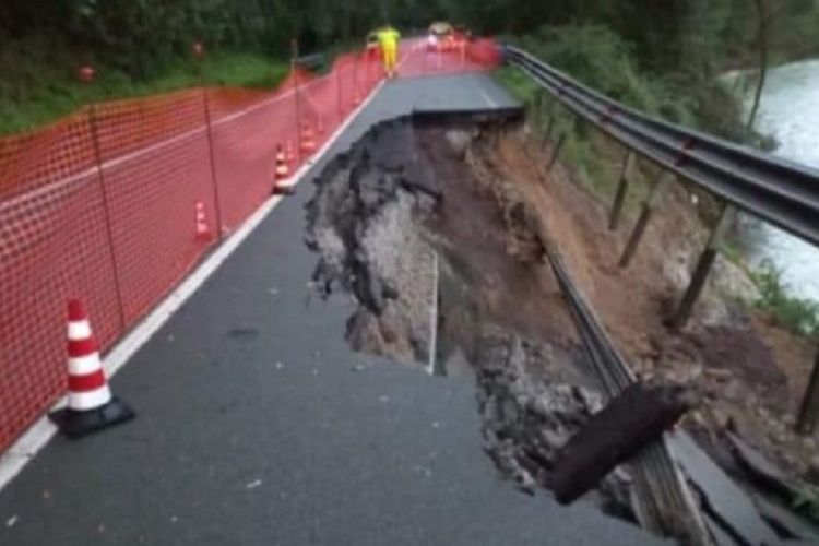 Frana a Borghetto, ecco come cambia il percorso degli autobus della linea Calice - La Spezia