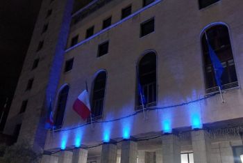 Palazzo Civico della Spezia si illumina di blu per la Giornata Mondiale del Diabete