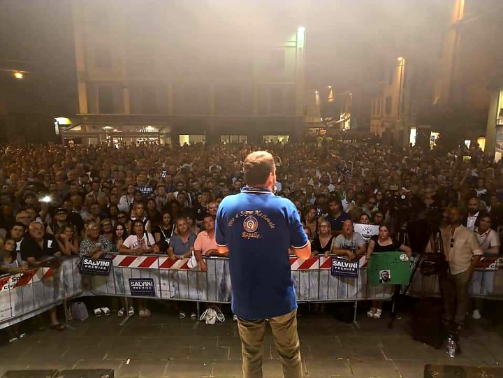 Salvini contro Pd e M5S: &quot;Hanno paura delle elezioni perché non hanno mai fatto un cazzo&quot; (video)