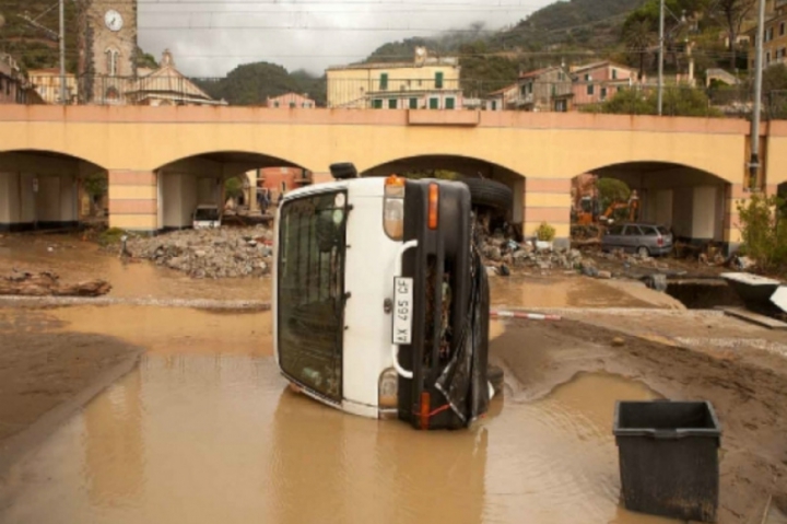 Un&#039;immagine della devastazione del 25 ottobre 2011 a Monterosso