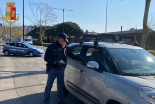 La Polizia in viale Fieschi (foto di repertorio)