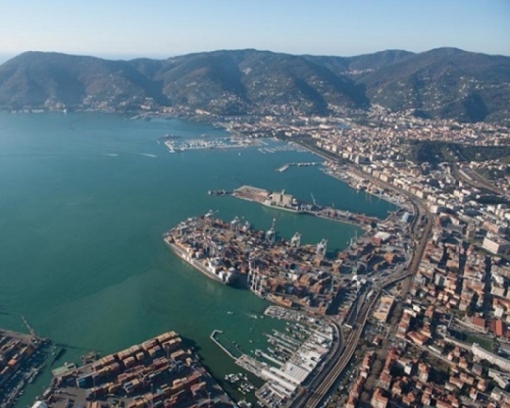 Alla Spezia e a Genova due aree per lo stoccaggio dei rifiuti marini