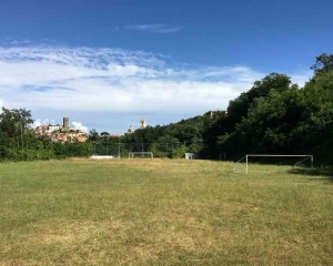 Campo sportivo in località &quot;La Guida&quot; a Vezzano, la denuncia del Movimento Cinque Stelle: E&#039; in stato di abbandono&quot; (foto)