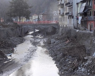 Regione, Giampedrone: “pronti a revocare norma  che consente di costruire a tre metri da corsi d’acqua. Svolta nella gestione del territorio, da ora in poi mai più deroghe”