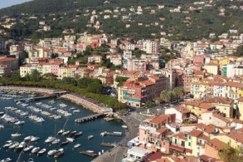 Lerici aderisce a &quot;M&#039;illumino di meno&quot; e sottolinea: &quot;Non solo risparmio energetico, ma anche riuso&quot;