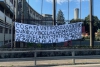 Lo striscione goliardico comparso in via Carducci