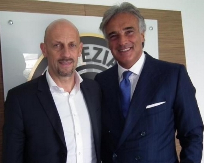 C&#039;è la firma, Domenico Di Carlo è ufficialmente il nuovo allenatore delle Aquile