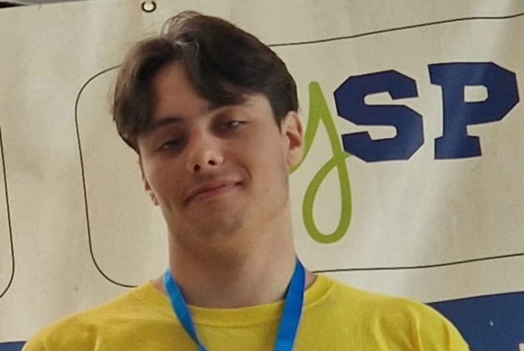Luca Raggi si qualifica per i campionati italiani assoluti di nuoto salvamento