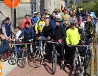 Sarzana:  inaugurata la pista ciclabile che (in parte) non c&#039;è (o non si vede) (Fotogallery)