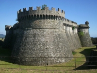 I bambini entrano in Fortezza per una notte bianca a base di libri