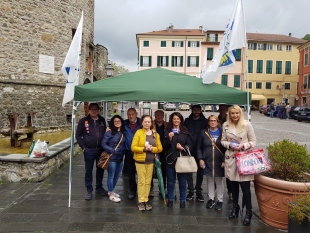 Varese, la Lega in mezzo alla gente: &quot;Tuteliamo i prodotti tipici del territorio&quot;