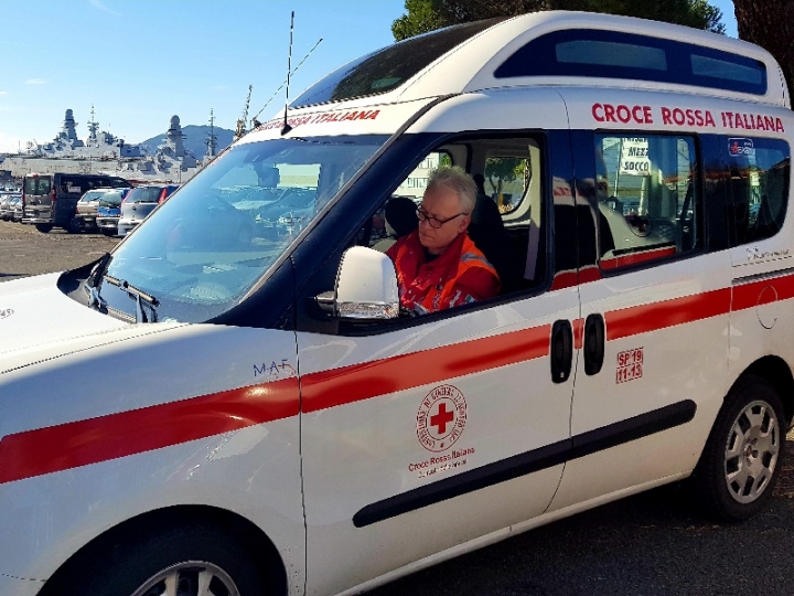 Una vettura in più per la Croce Rossa della Spezia grazie alla Fondazione Ciani